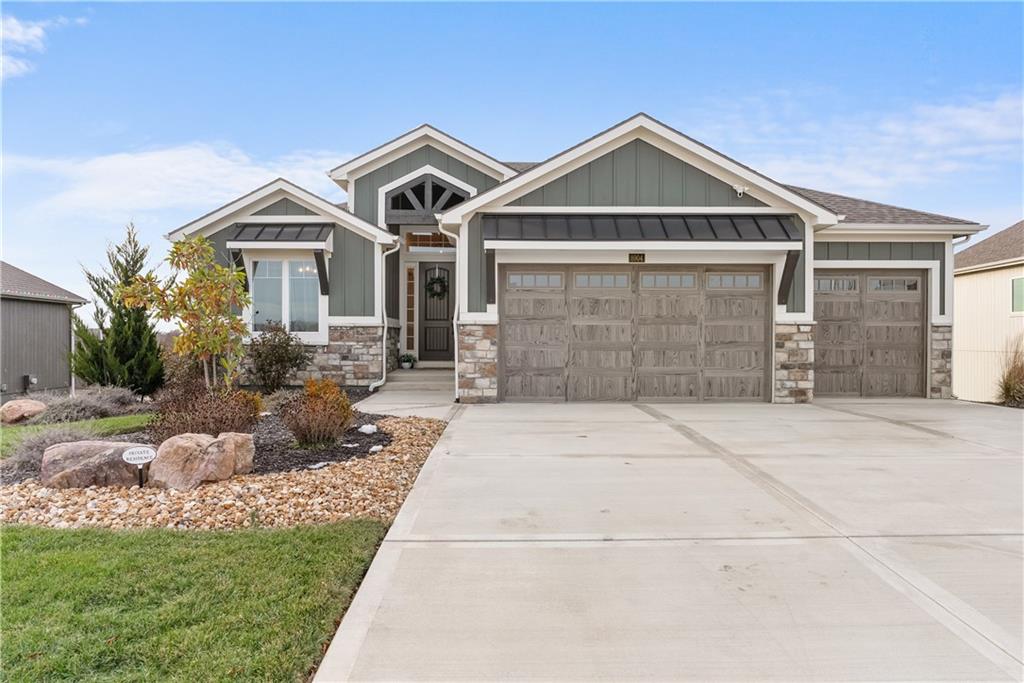 Listing Photo MLS #HMS2589709