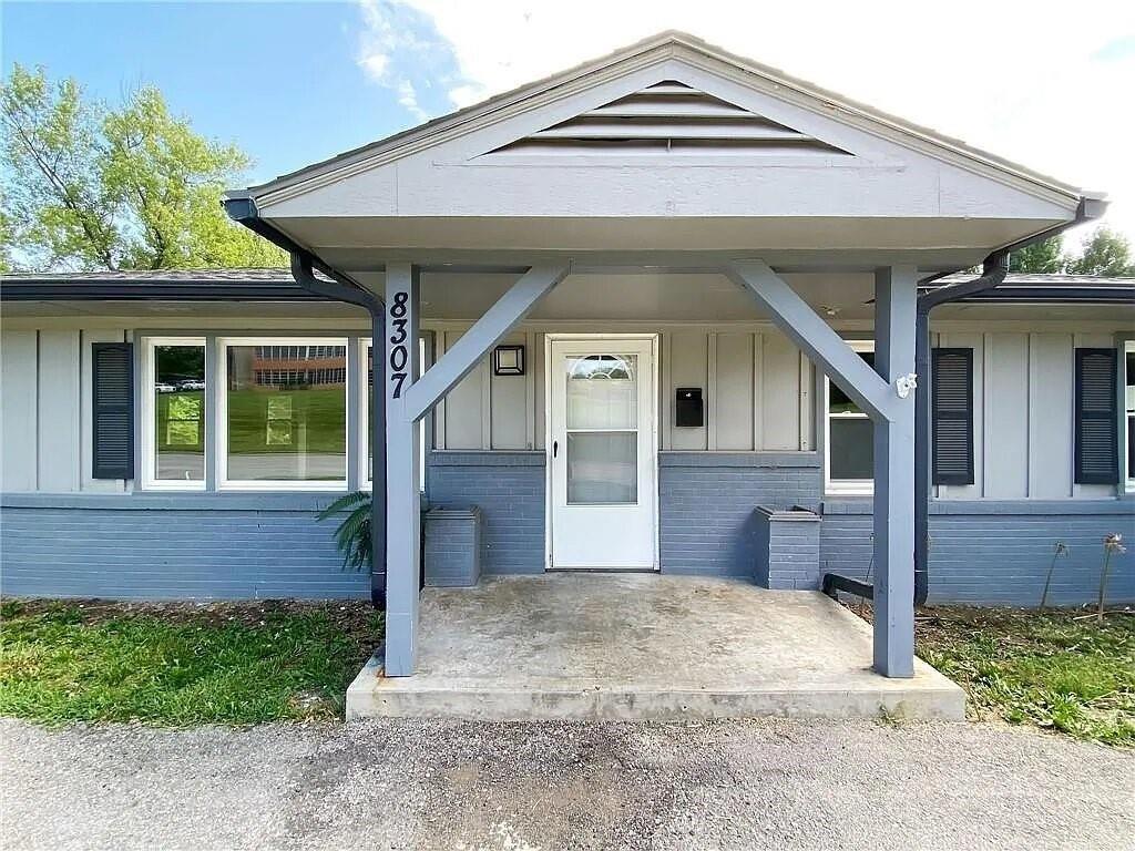 Listing Photo MLS #HMS2592110