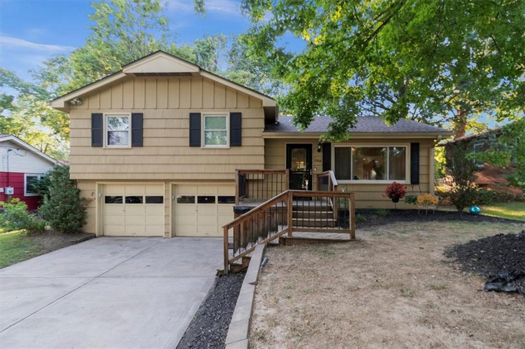 Listing Photo MLS #HMS2592906