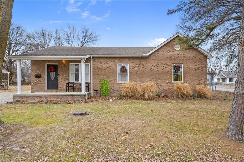 Listing Photo MLS #HMS2592913