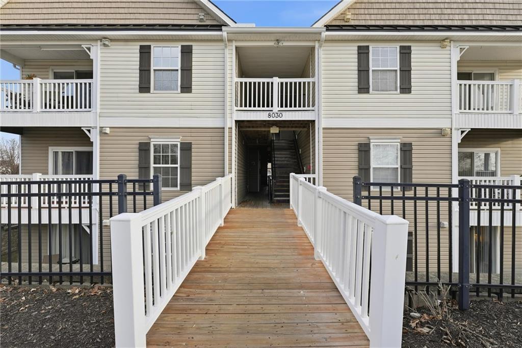 Listing Photo MLS #HMS2594695