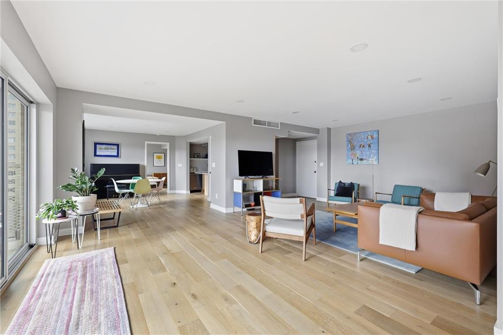 Listing Photo MLS #HMS2595038