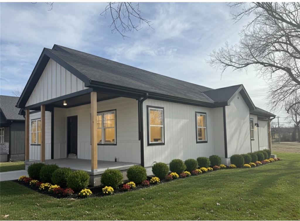 Listing Photo MLS #HMS2595368