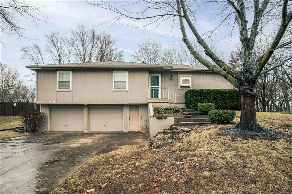 Listing Photo MLS #HMS2595707