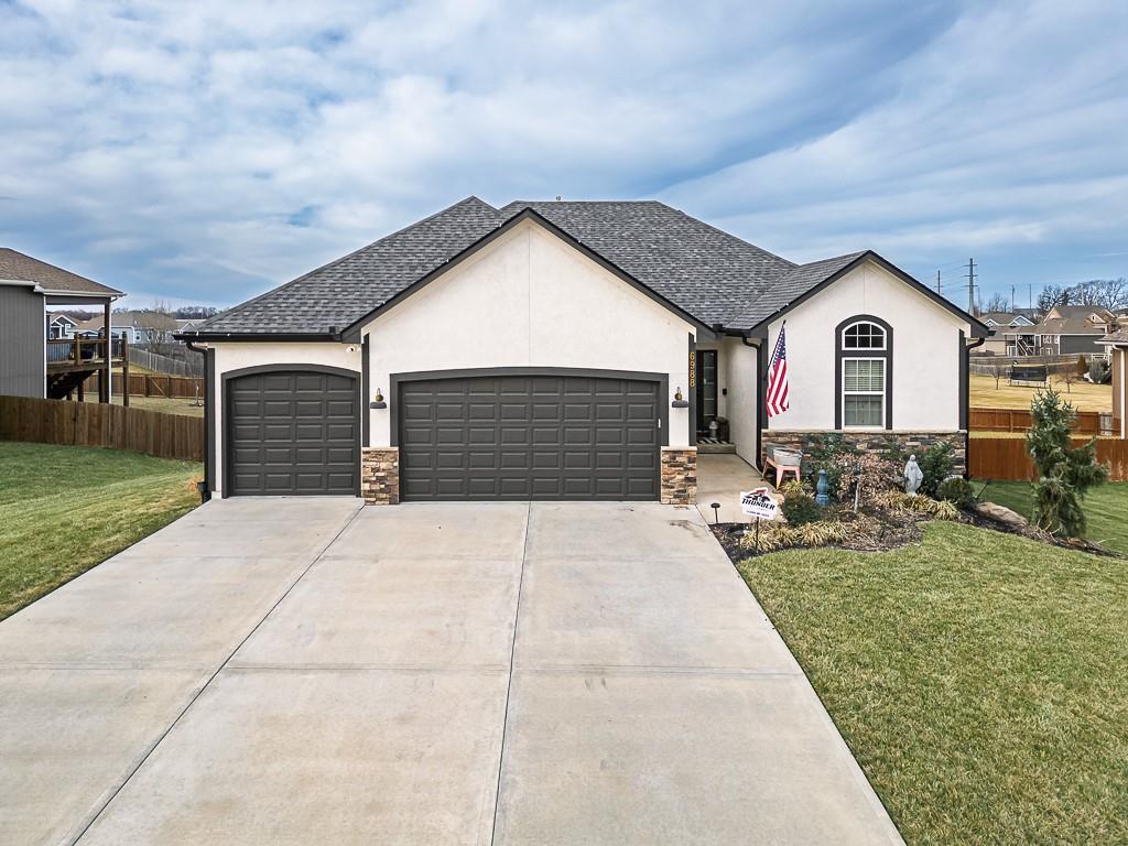 Listing Photo MLS #HMS2596083