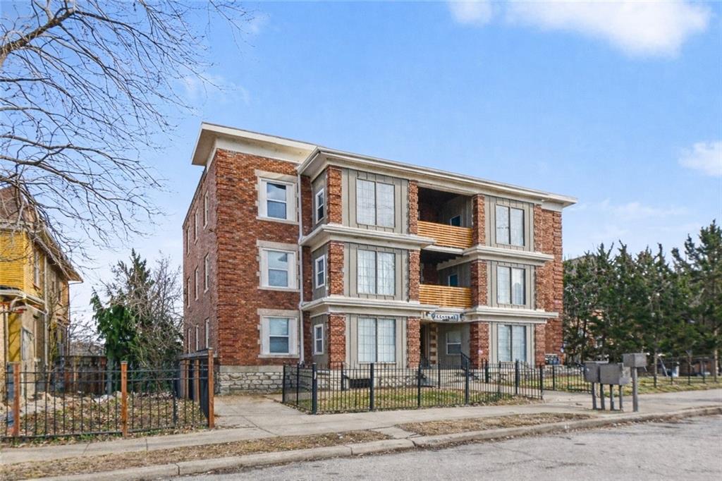 Listing Photo MLS #HMS2597398