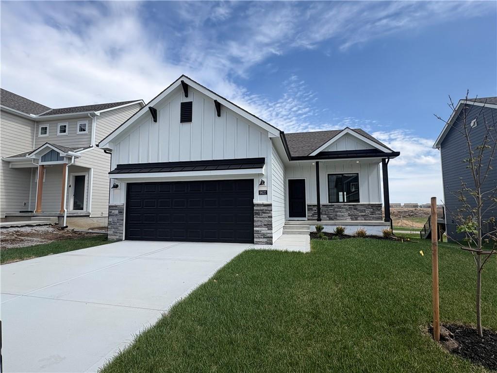 Listing Photo MLS #HMS2598711