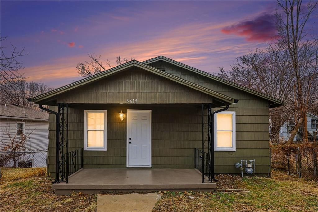 Listing Photo MLS #HMS2602612