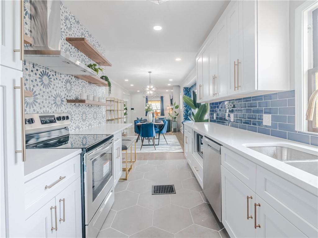 Listing Photo MLS #HMS2603158