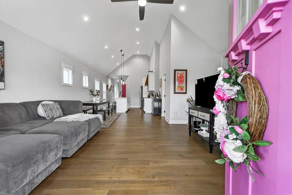 Listing Photo MLS #HMS2603519