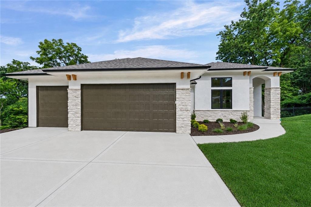 Listing Photo MLS #HMS2603691