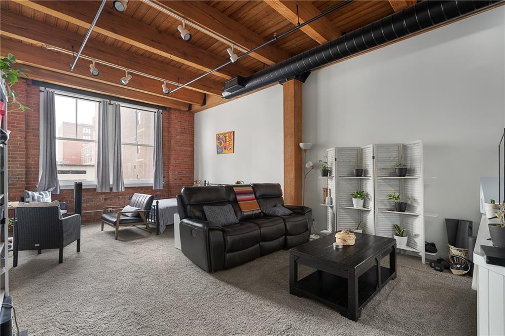 Listing Photo MLS #HMS2604558