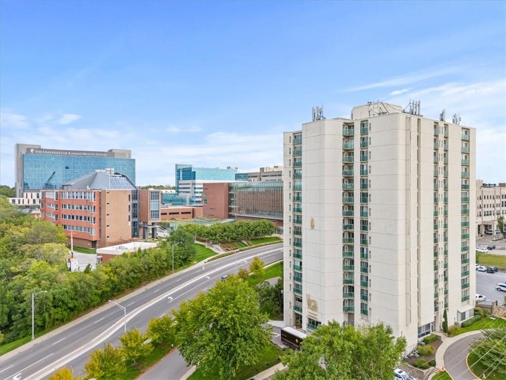 Listing Photo MLS #HMS2605300