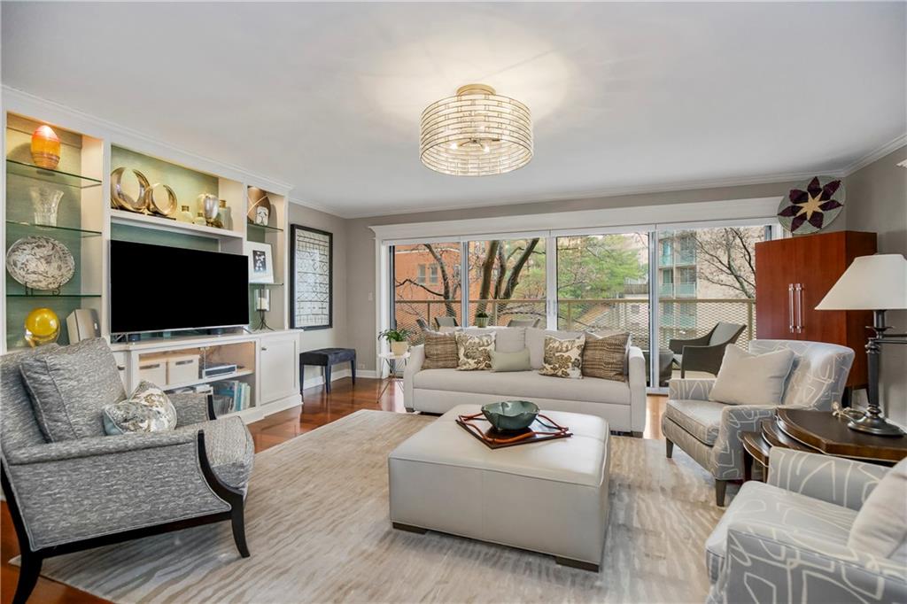 Listing Photo MLS #HMS2605483