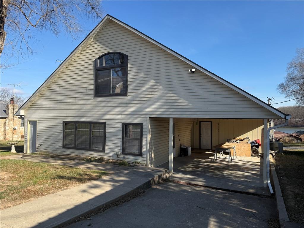 Listing Photo MLS #HMS2605562