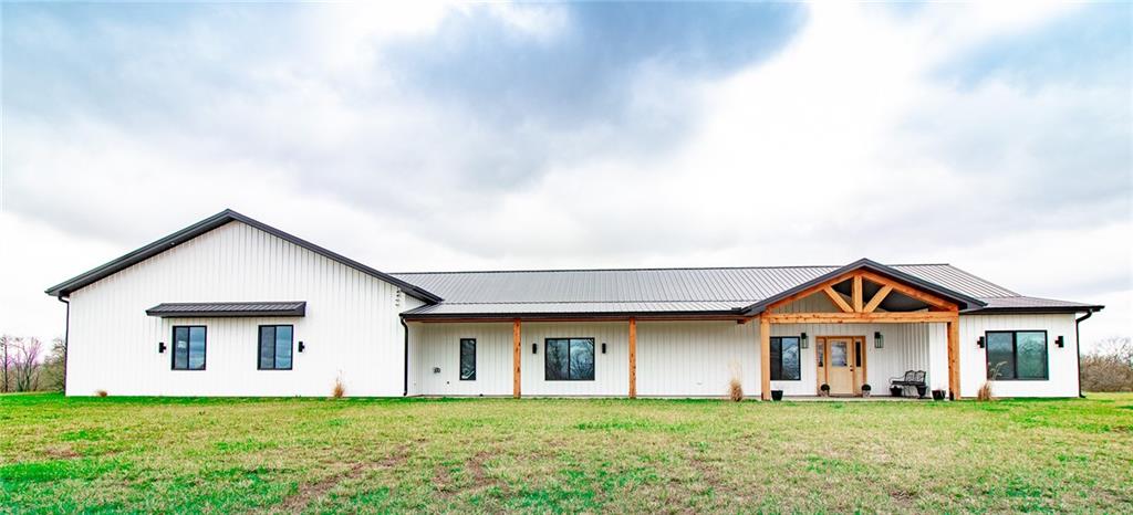 Listing Photo MLS #HMS2606808