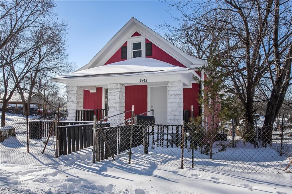 Listing Photo MLS #HMS2606935