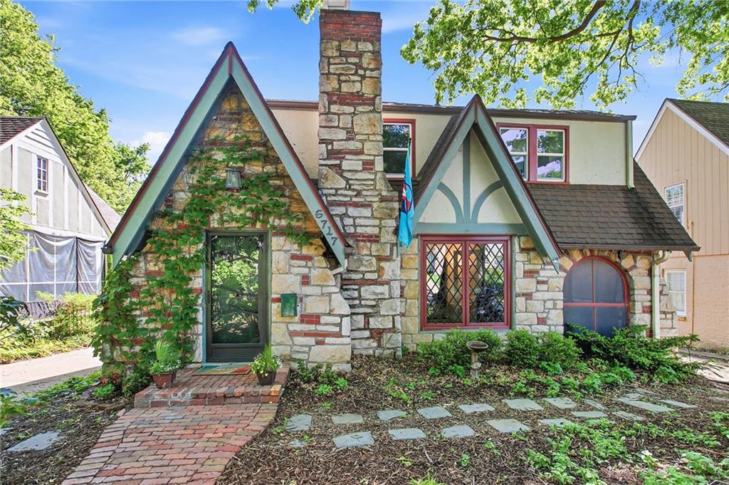 Listing Photo MLS #HMS2607172