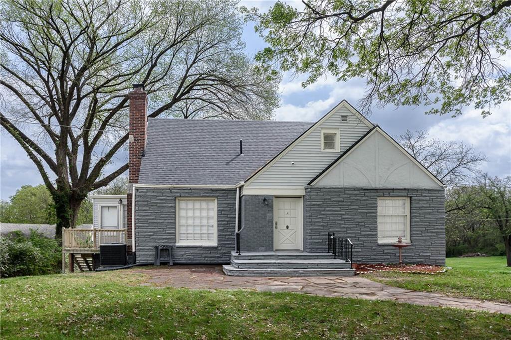 Listing Photo MLS #HMS2607402