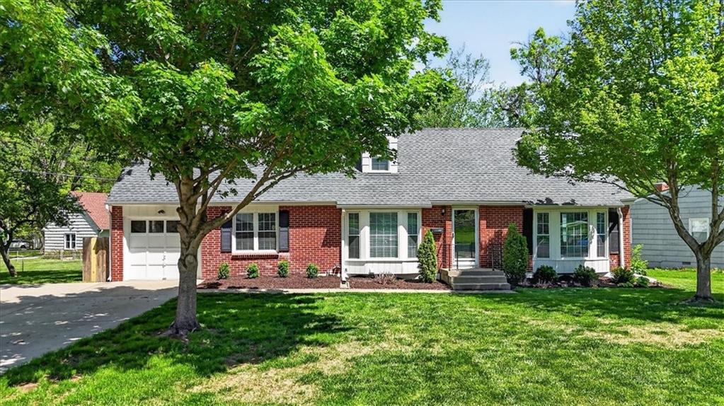 Listing Photo MLS #HMS2607556