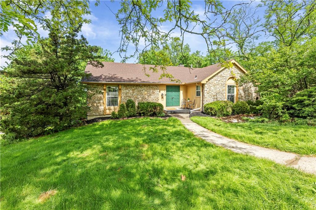 Listing Photo MLS #HMS2608706