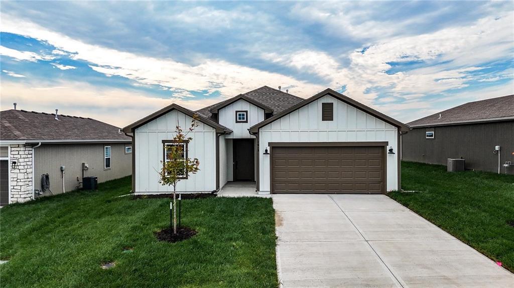 Listing Photo MLS #HMS2609141