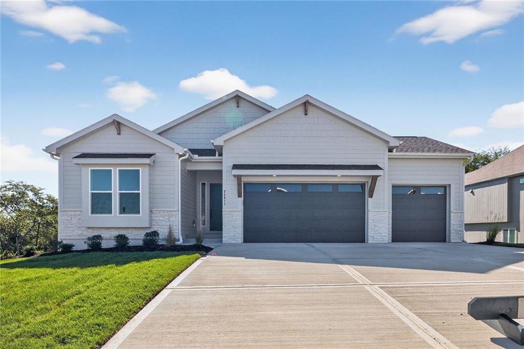 Listing Photo MLS #HMS2609801