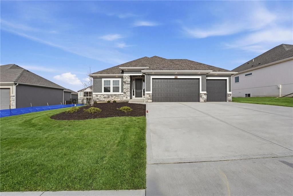 Listing Photo MLS #HMS2610309