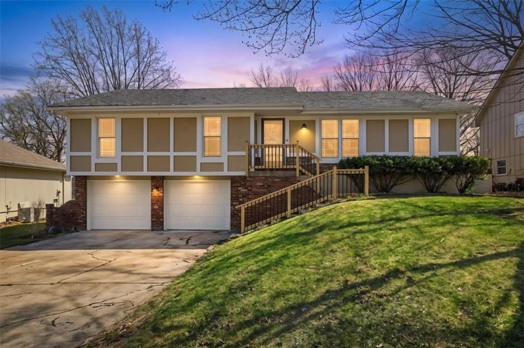 Listing Photo MLS #HMS2610329