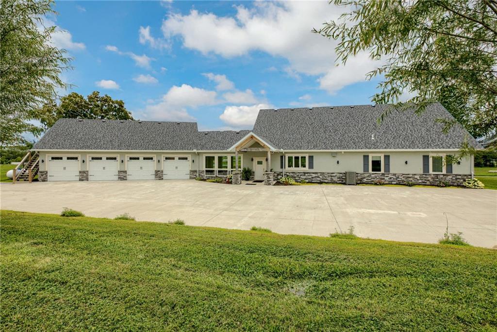 Listing Photo MLS #HMS2610605