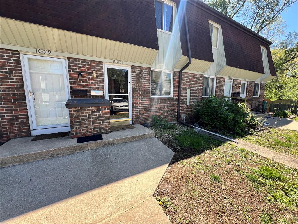 Listing Photo MLS #HMS2612193