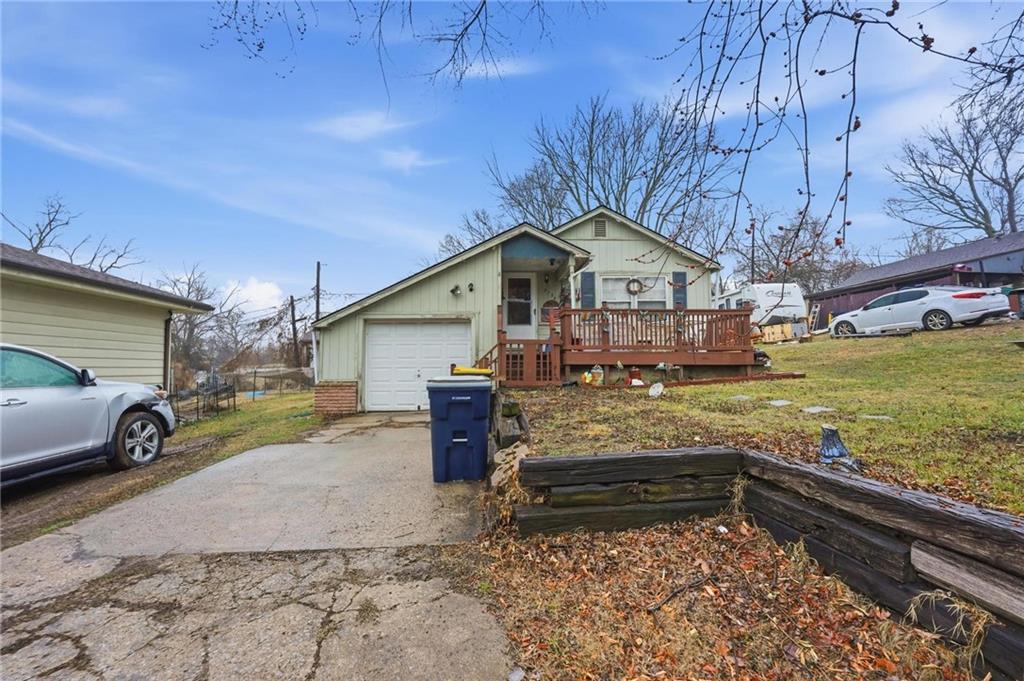 Listing Photo MLS #HMS2612695