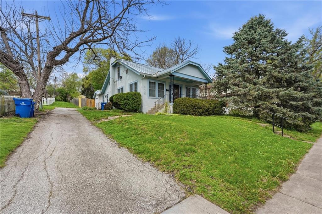 Listing Photo MLS #HMS2612936