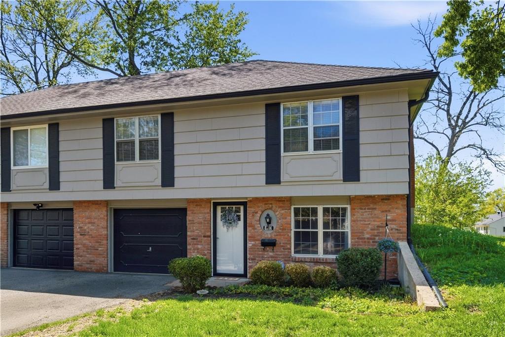 Listing Photo MLS #HMS2613015