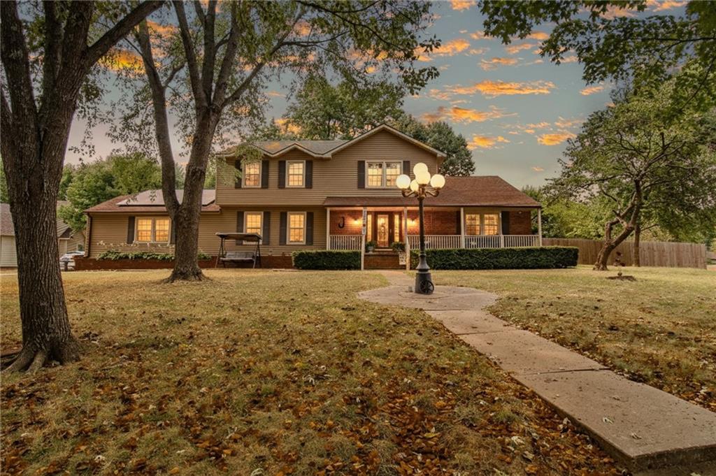 Listing Photo MLS #HMS2613225