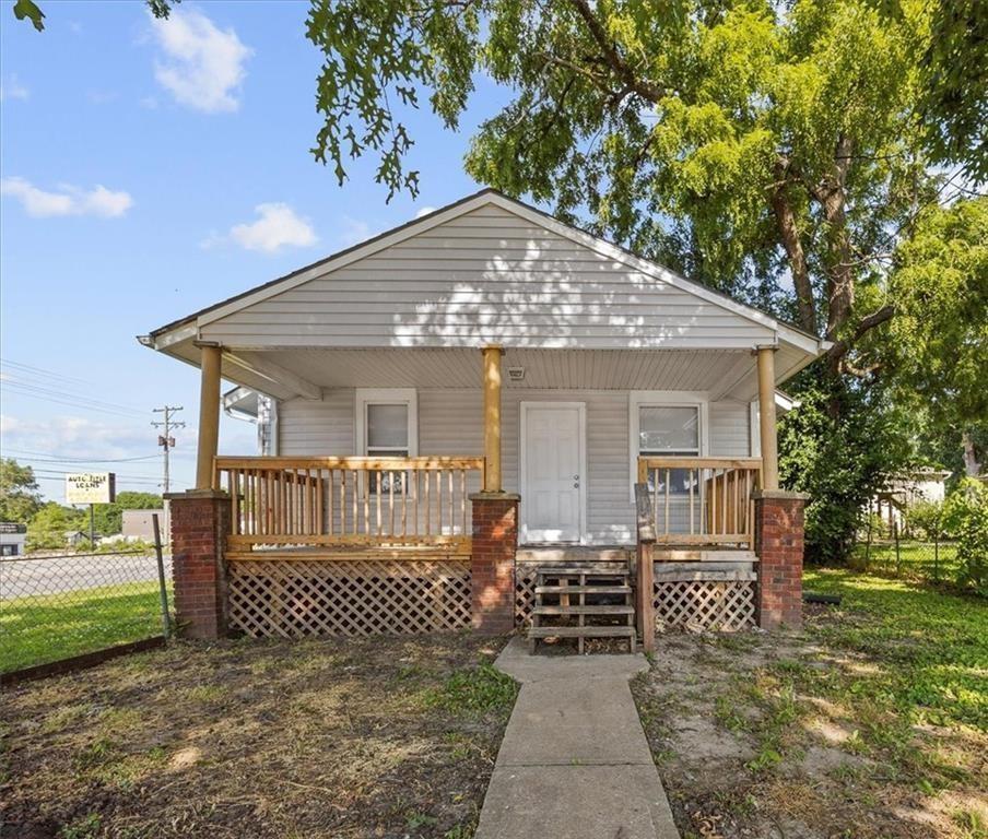 Listing Photo MLS #HMS2613381