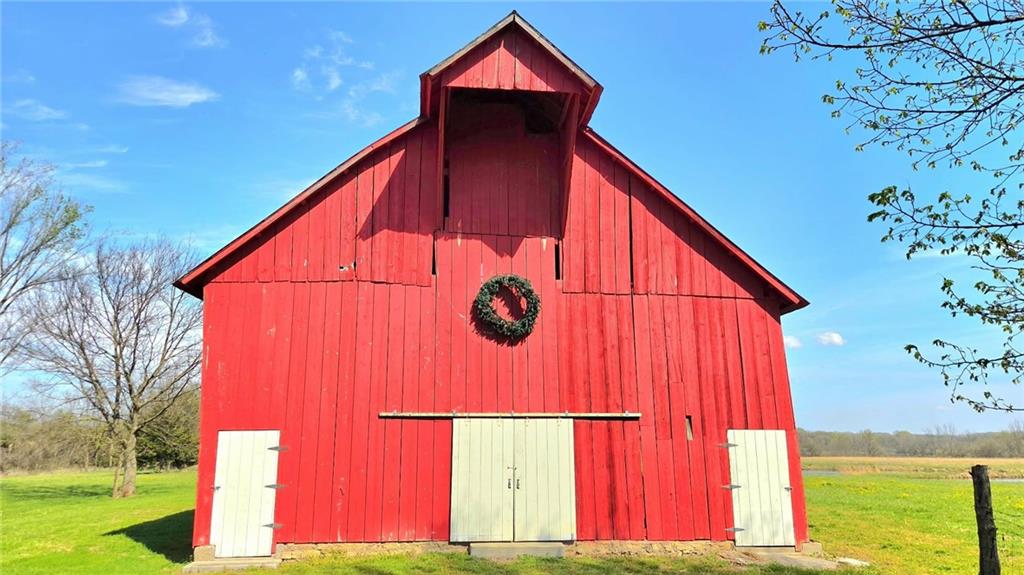 Listing Photo MLS #HMS2613527