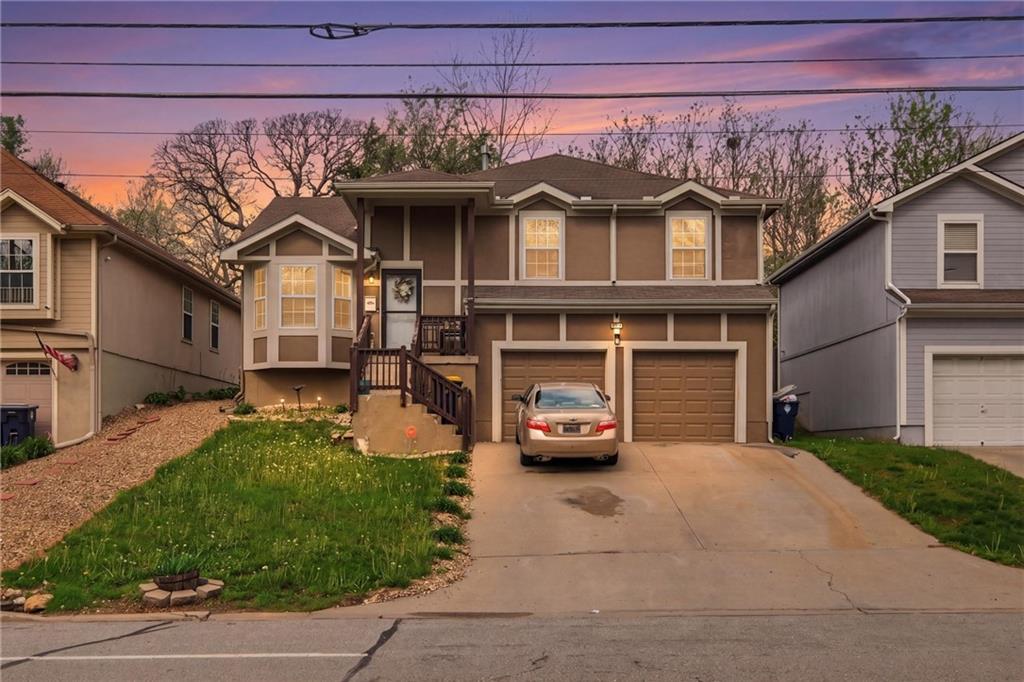 Listing Photo MLS #HMS2613534