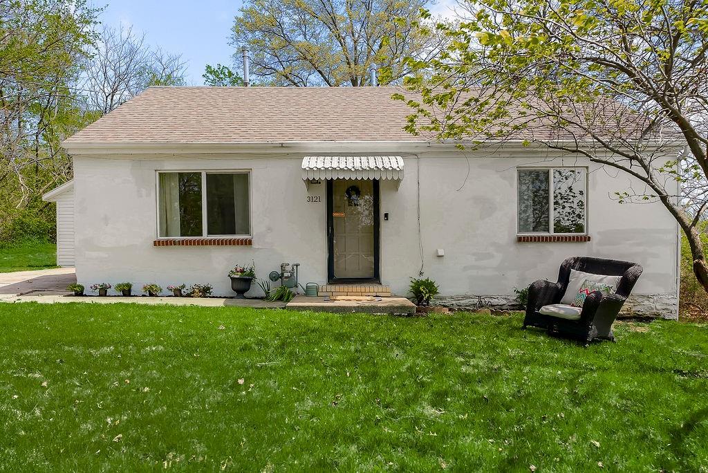 Listing Photo MLS #HMS2613536