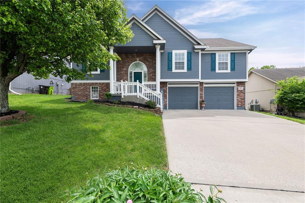 Listing Photo MLS #HMS2613958