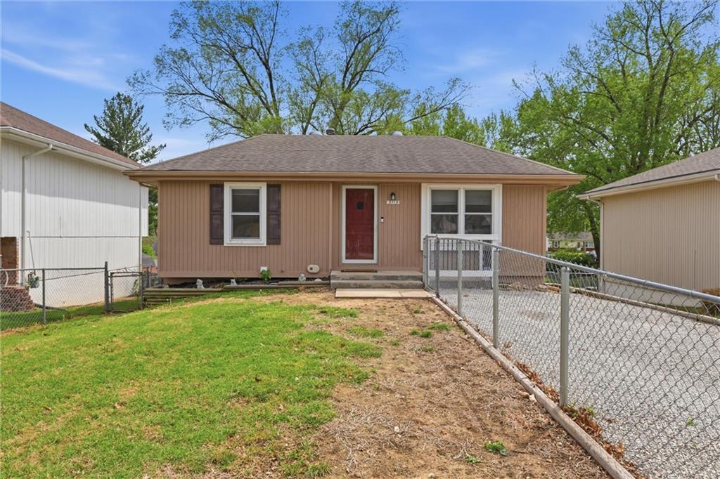 Listing Photo MLS #HMS2614205