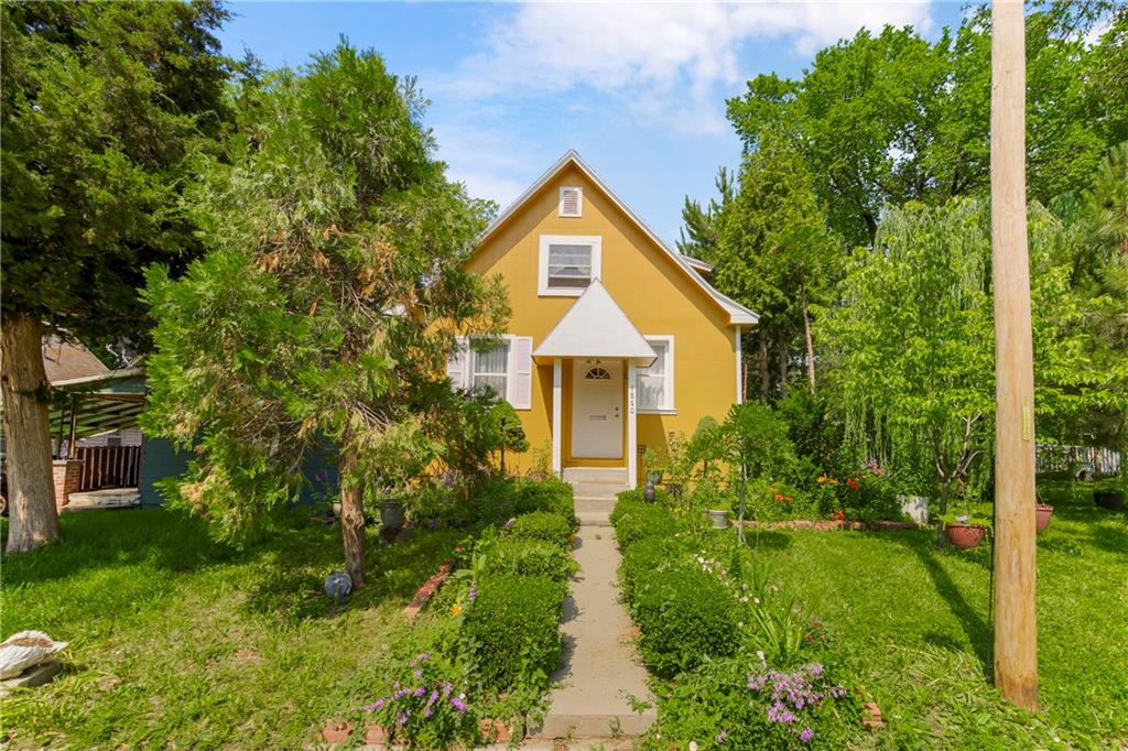 Listing Photo MLS #HMS2614575