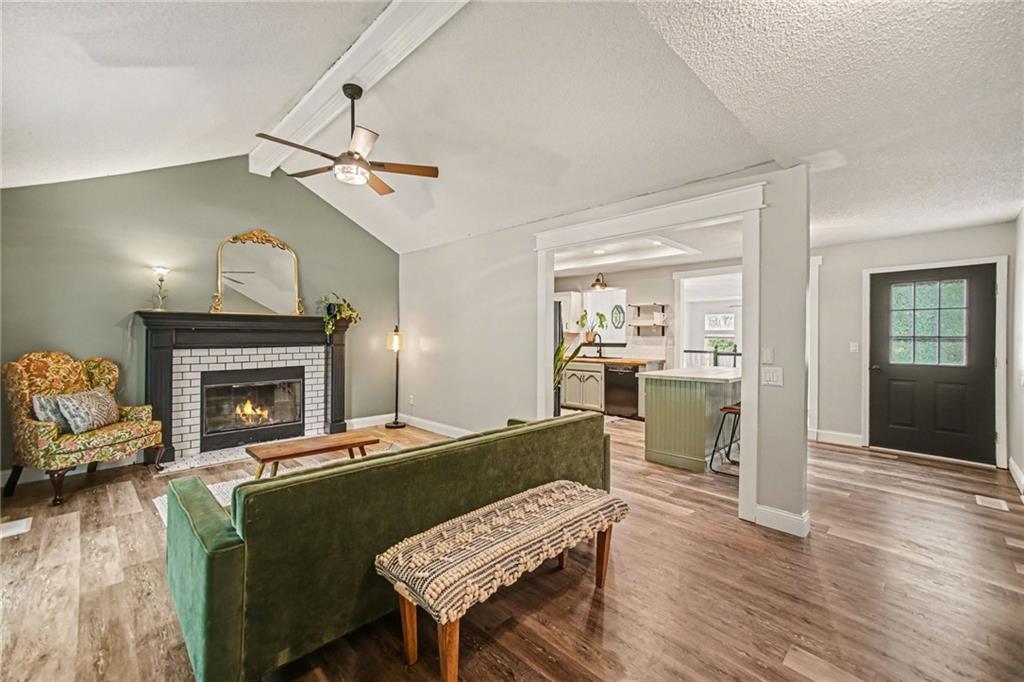 Listing Photo MLS #HMS2614617