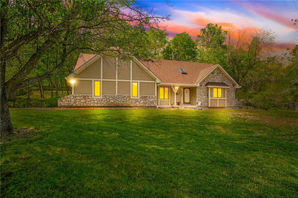 Listing Photo MLS #HMS2614908