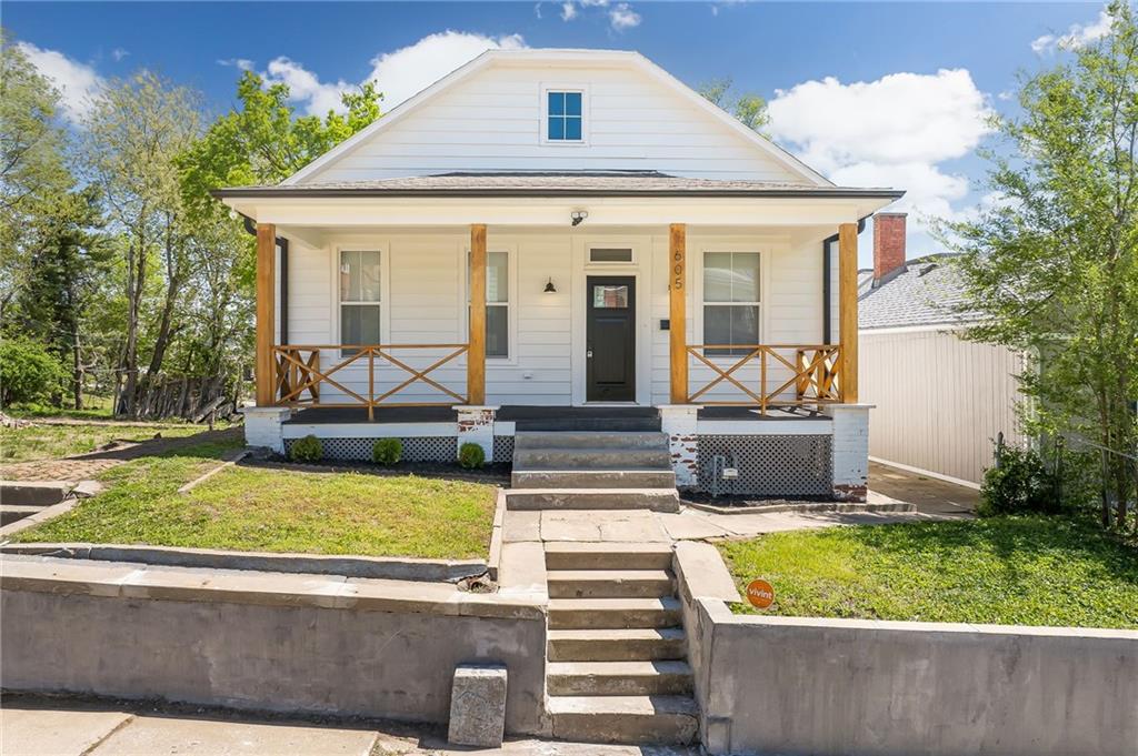 Listing Photo MLS #HMS2615303