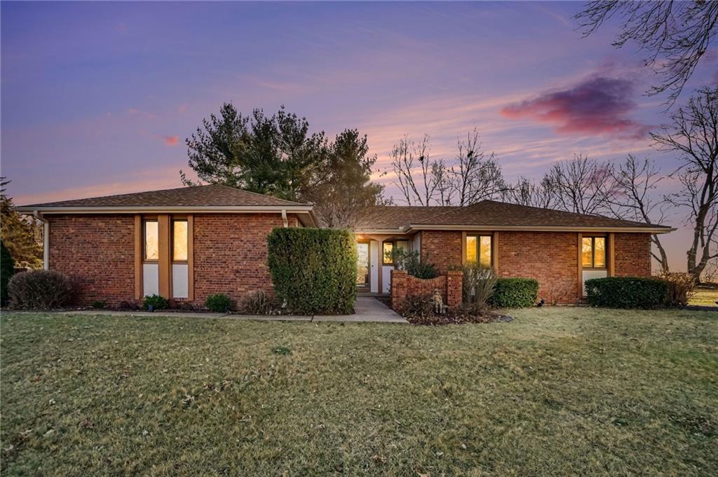 Listing Photo MLS #HMS2615580