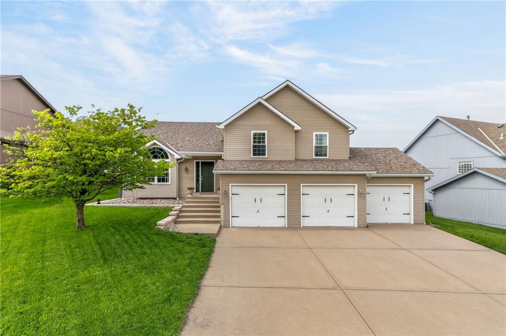 Listing Photo MLS #HMS2615806