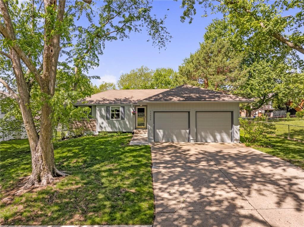 Listing Photo MLS #HMS2615895