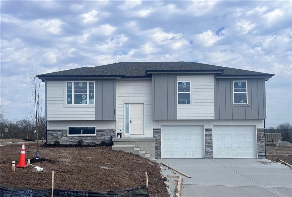 Listing Photo MLS #HMS2616061