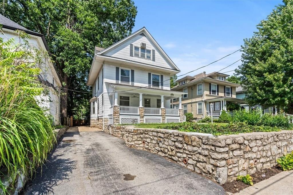 Listing Photo MLS #HMS2616994